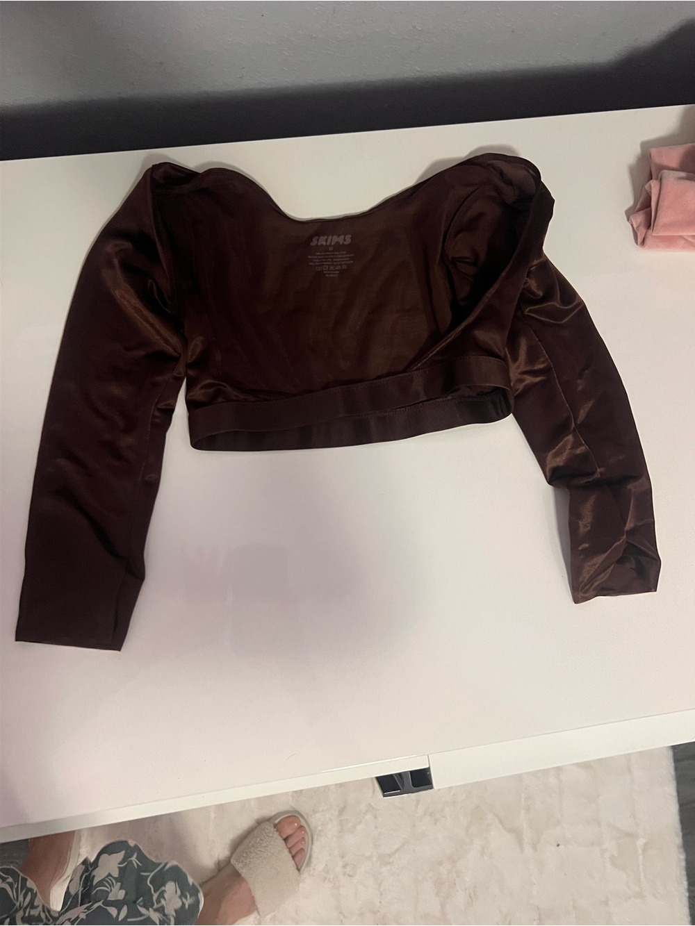 SKIMS Long Sleeve Cropped Top in Deep Brown